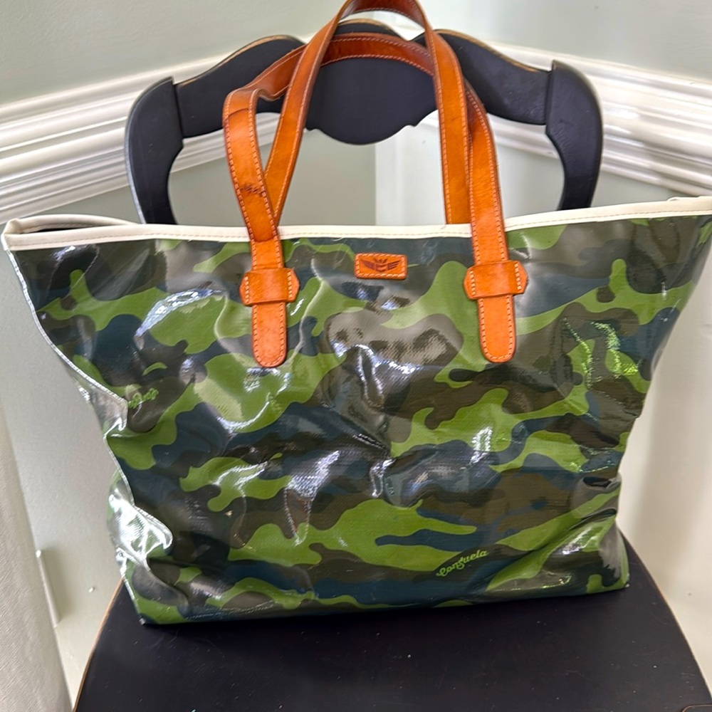 Camo grande tote